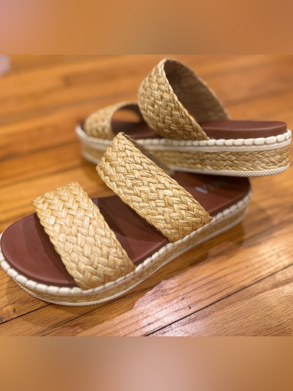 Boho platform slides
